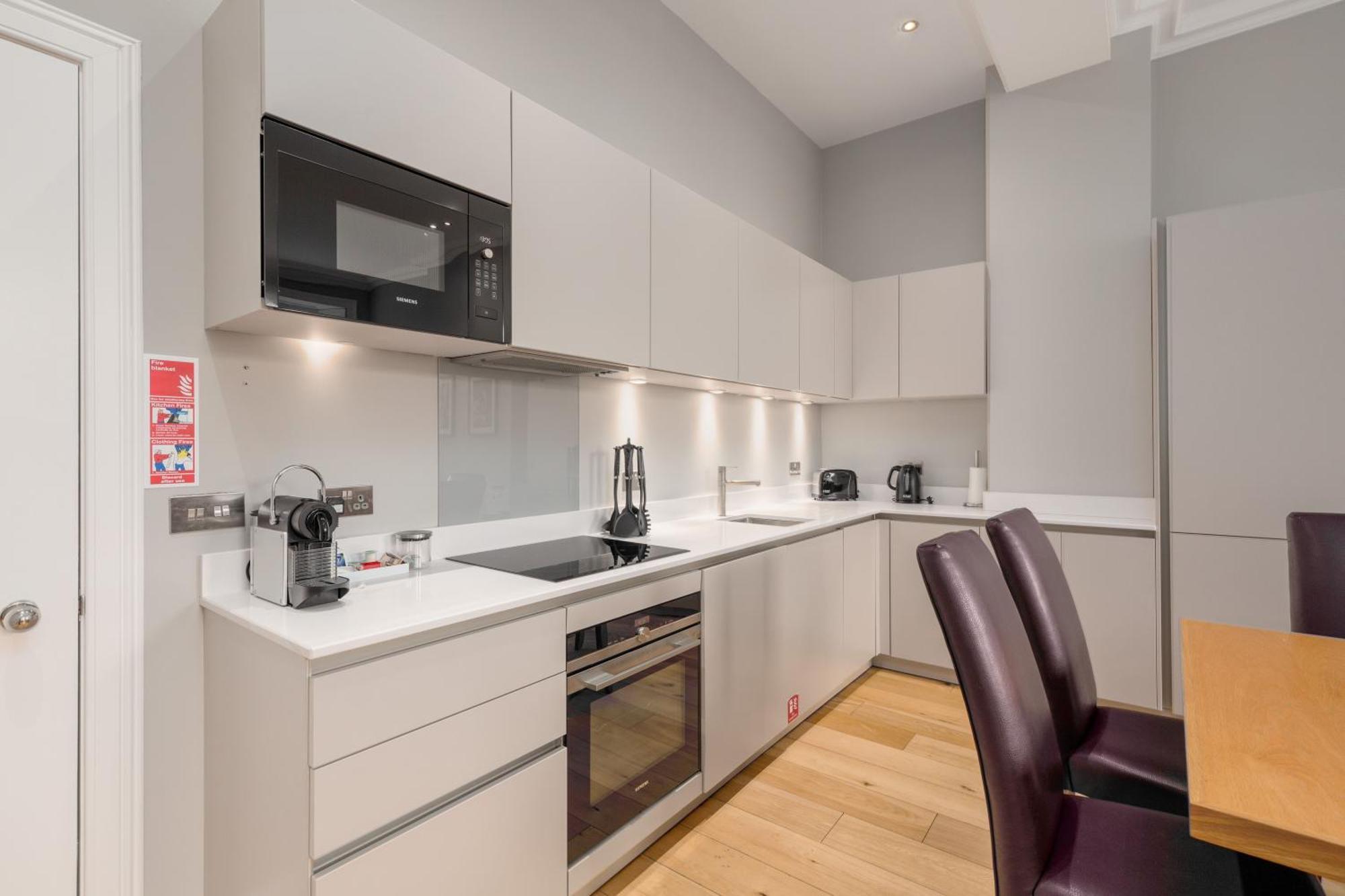 Destiny Scotland - Princes Street Residence Edynburg Zewnętrze zdjęcie