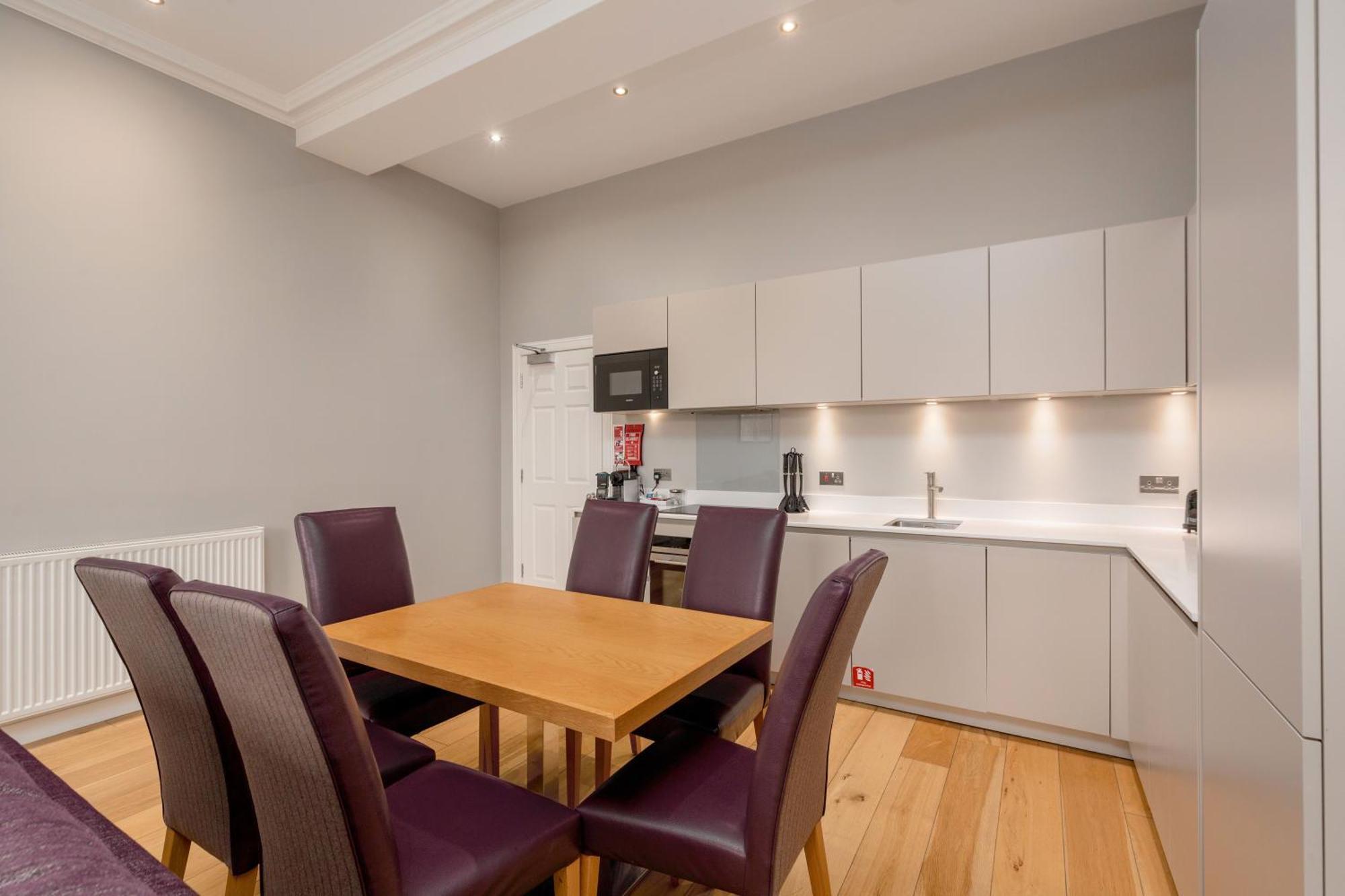 Destiny Scotland - Princes Street Residence Edynburg Zewnętrze zdjęcie